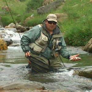 Guía de Vadeadores de Pesca en Río - AranMap